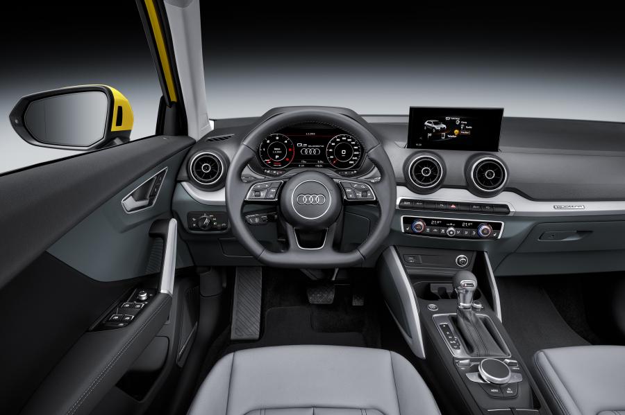 Торпедо Audi Q2 TDI Quattro Design 2016 года  (WW) (фото 25 из 63)